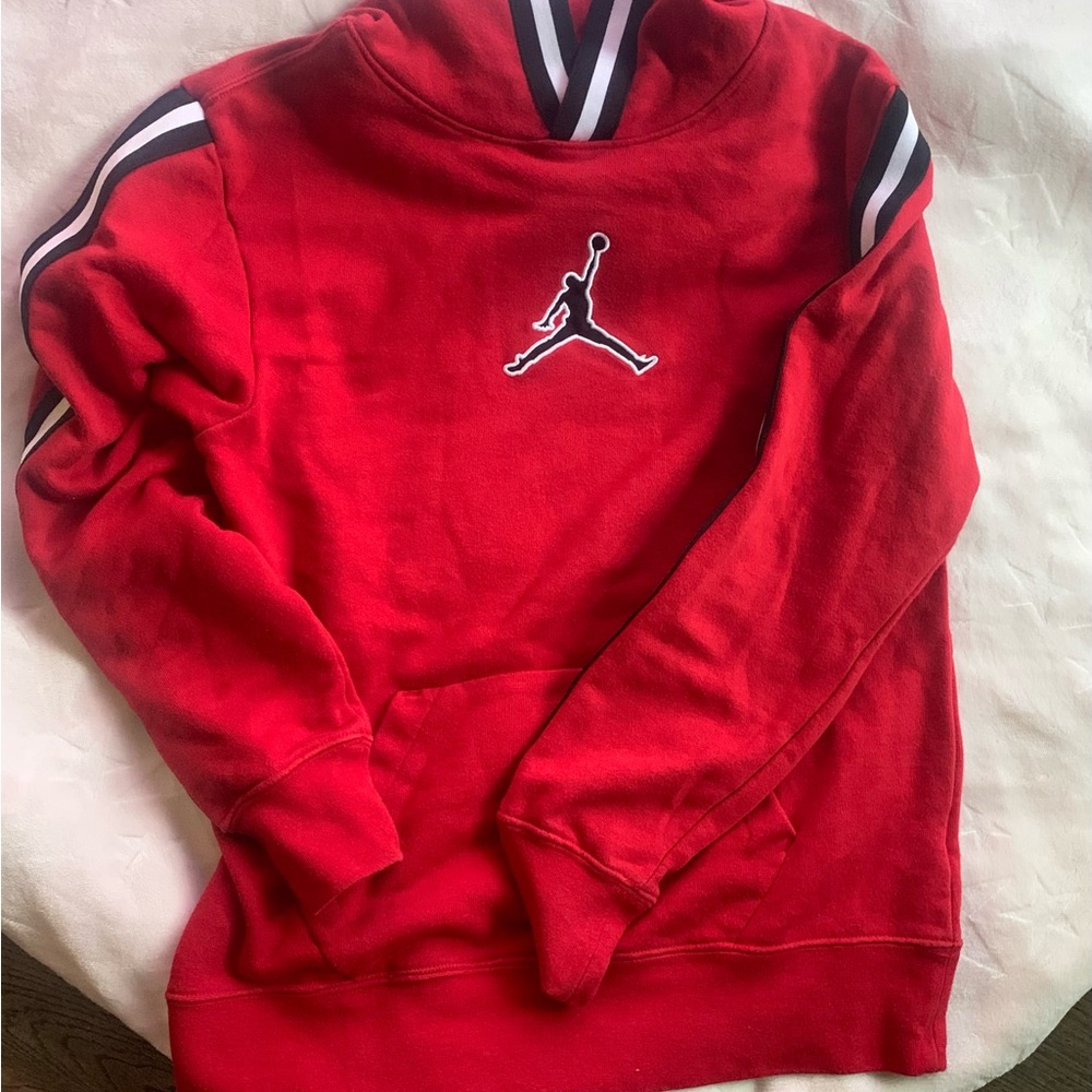 Jordan youth Bold Red Pullover